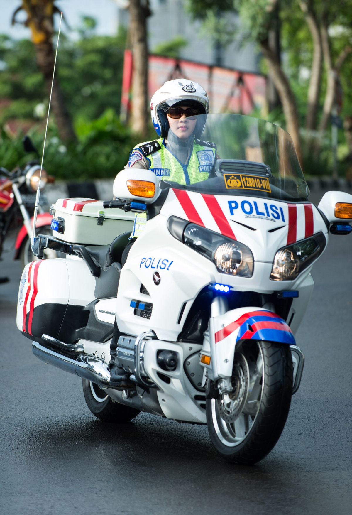 Gaji Polisi dari Mana: Mengupas Sumber Pendapatan Polisi di Indonesia